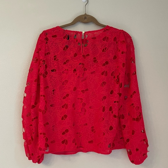 White House Black Market embroidered butterfly blouse size 4 oversized - Picture 7 of 8